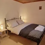 τείχιο μπουτίκ - Tihio Boutique - πέτρινος