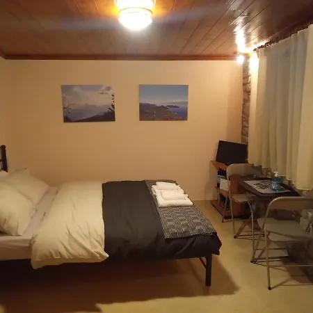 τείχιο μπουτίκ - Tihio Boutique - πέτρινος * Tichio