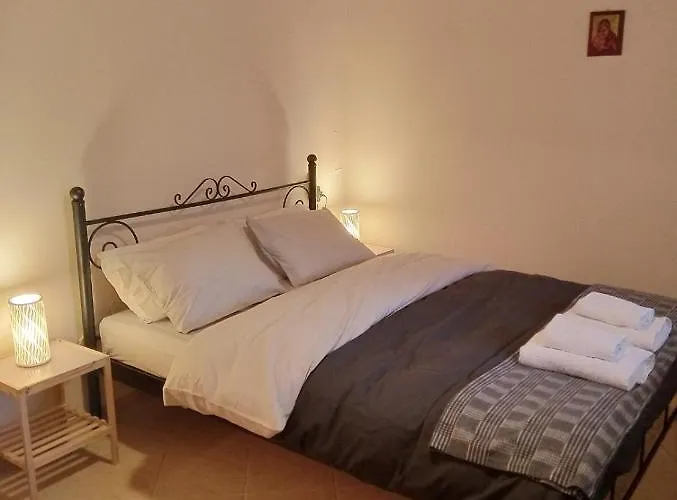 τείχιο μπουτίκ - Tihio Boutique - πέτρινος